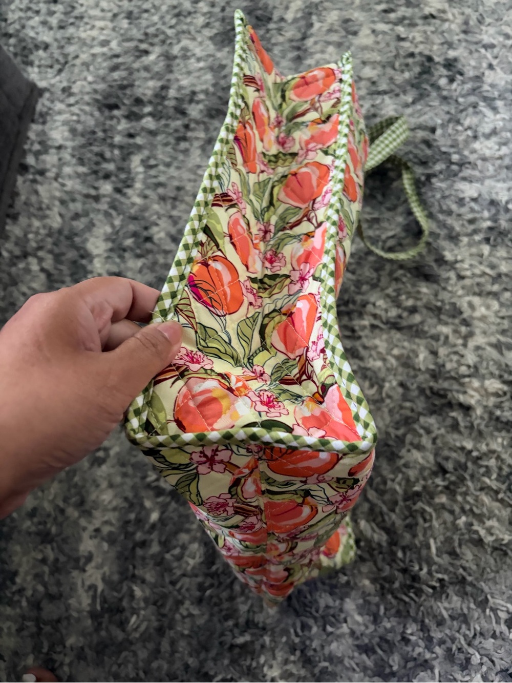 Vera Bradley X Bath & Body Works Peach Floral Limited Edition Quilted Tote bag - Picture 5 of 8
